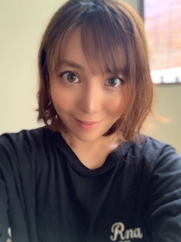 りりかさん | モデル、インフルエンサー、タレント、芸能人、講演会講師のキャスティング、出演・仕事依頼ならCLOUDCASTING