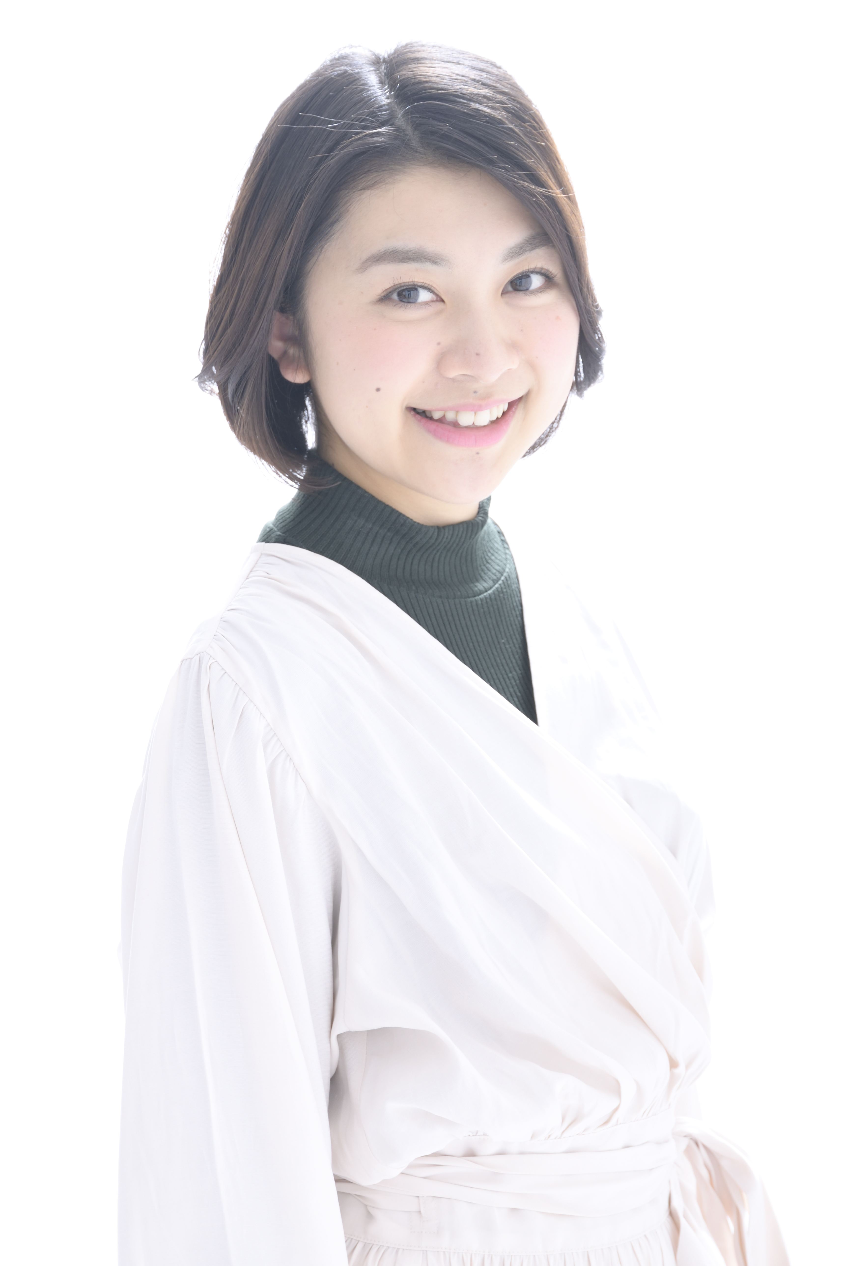 売れ筋ランキングも 佐藤愛美さん 写真集 アイドル タレントグッズ 19 495 Www Extrema Mg Gov Br