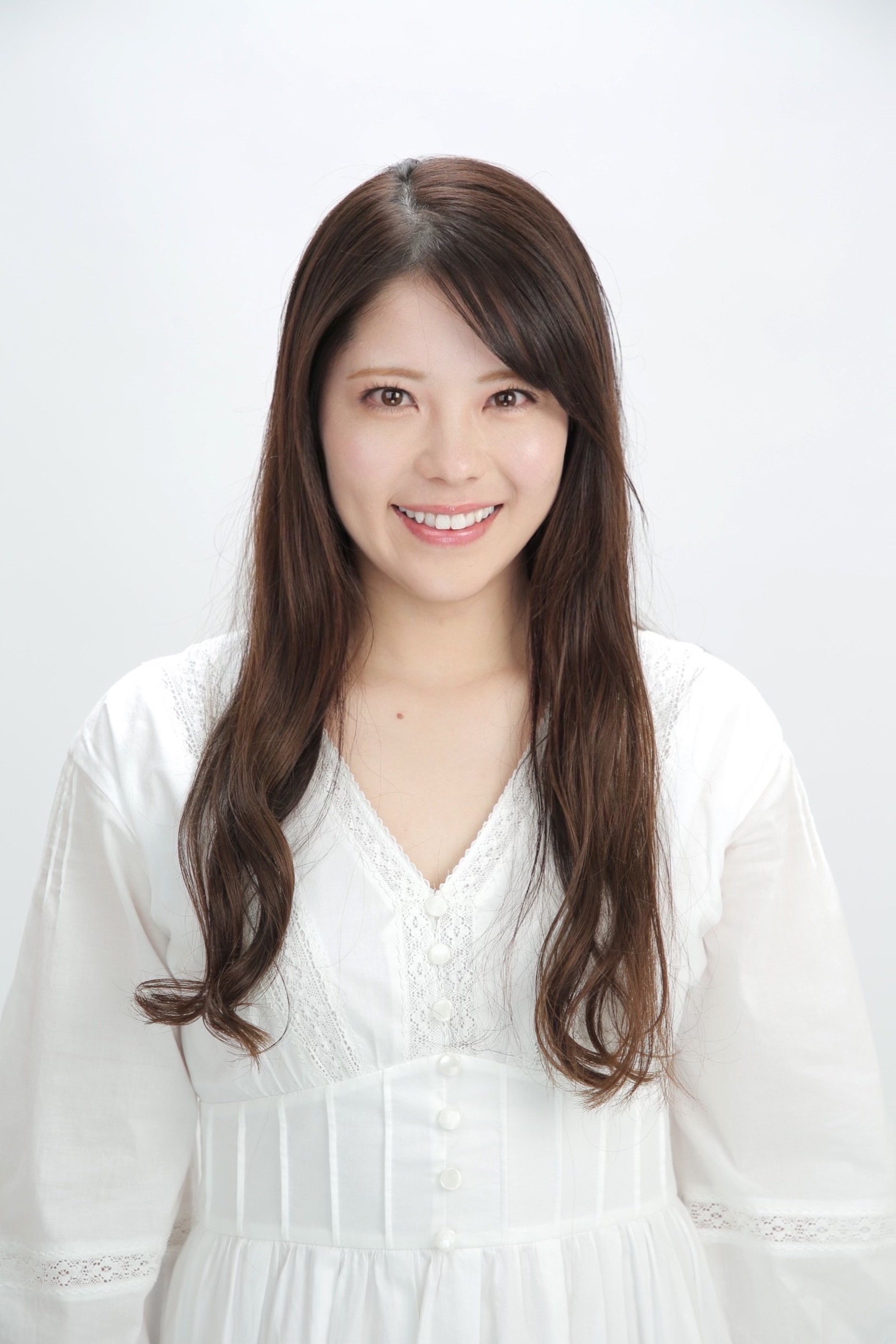 Amazon.co.jp: 山本みどり写真集 : マイ ク岡田: 本